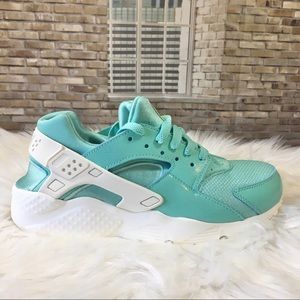 nike huarache mint
